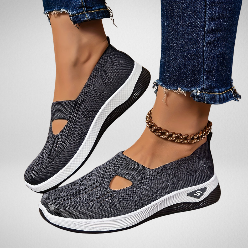 Fleurenlisa" RelaxFit Sneakers