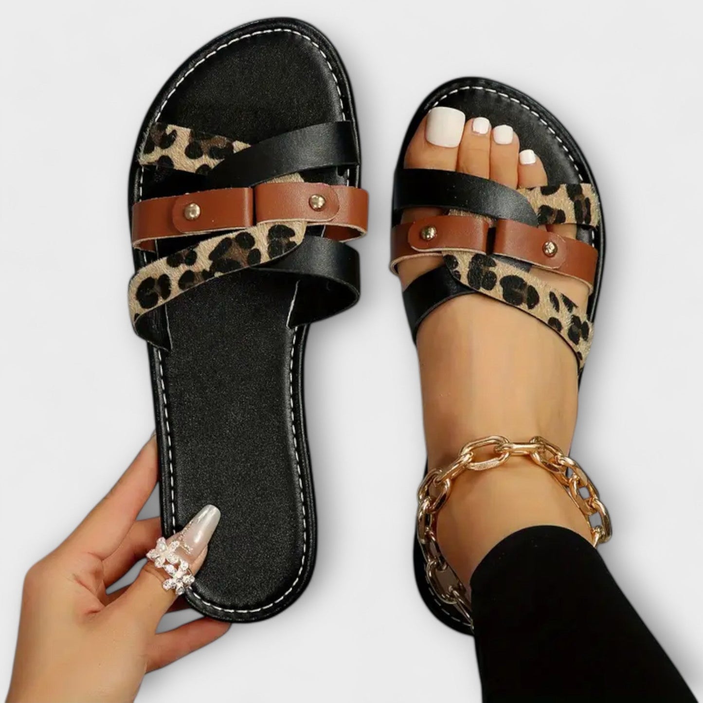 Luipaard sandalen met kruisbandjes